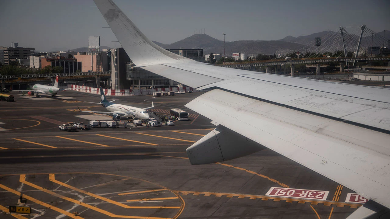 México prevé 50 nuevas rutas aéreas tras recuperar la categoría 1 de