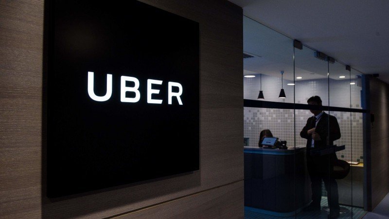 Uber suspenderá operaciones en Grecia tras nuevas regulaciones