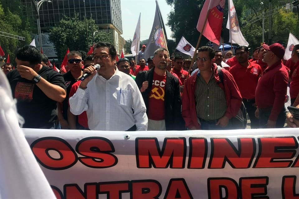 Sindicato minero, liderado por Gómez Urrutia, regresará 54 mdd a trabajadores