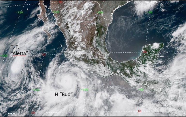 El huracán Bud se intensifica frente a la costa mexicana, alcanzó la categoría 3 y se dirige a Baja California