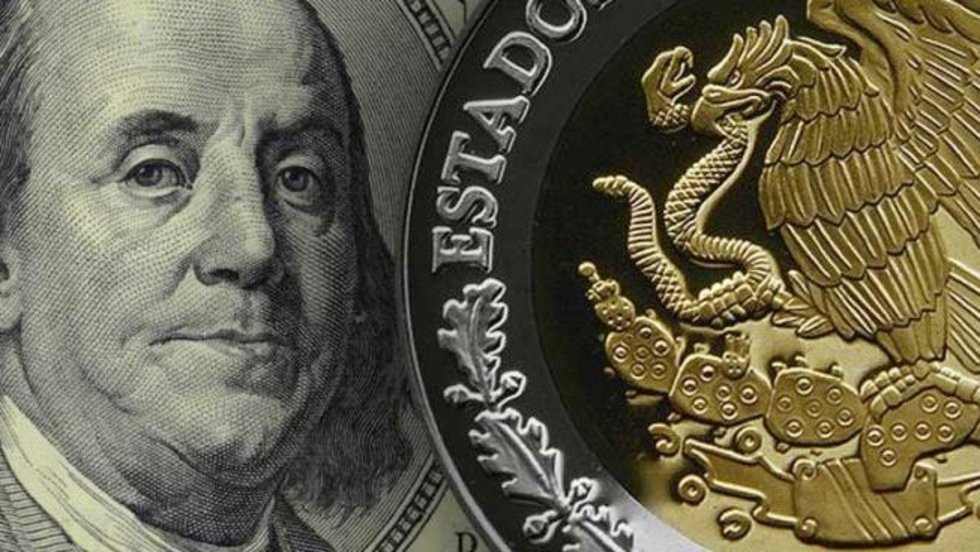 Dólar cae a 19.10 pesos en bancos