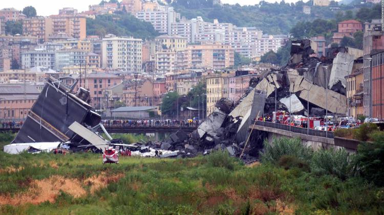 Puente colapsa en Génova y deja al menos 22 muertos