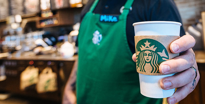 Starbucks alista renovación… y habrá despidos
