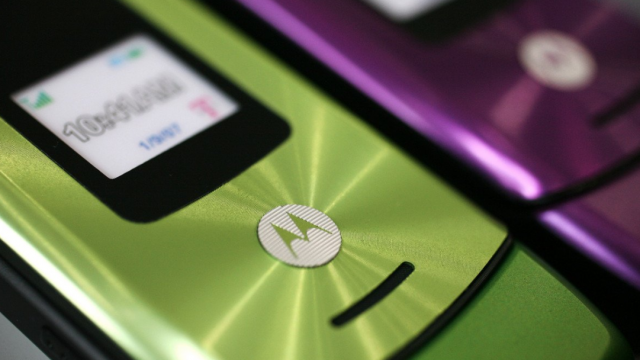 Motorola podría revivir el ‘Razr’ como teléfono inteligente