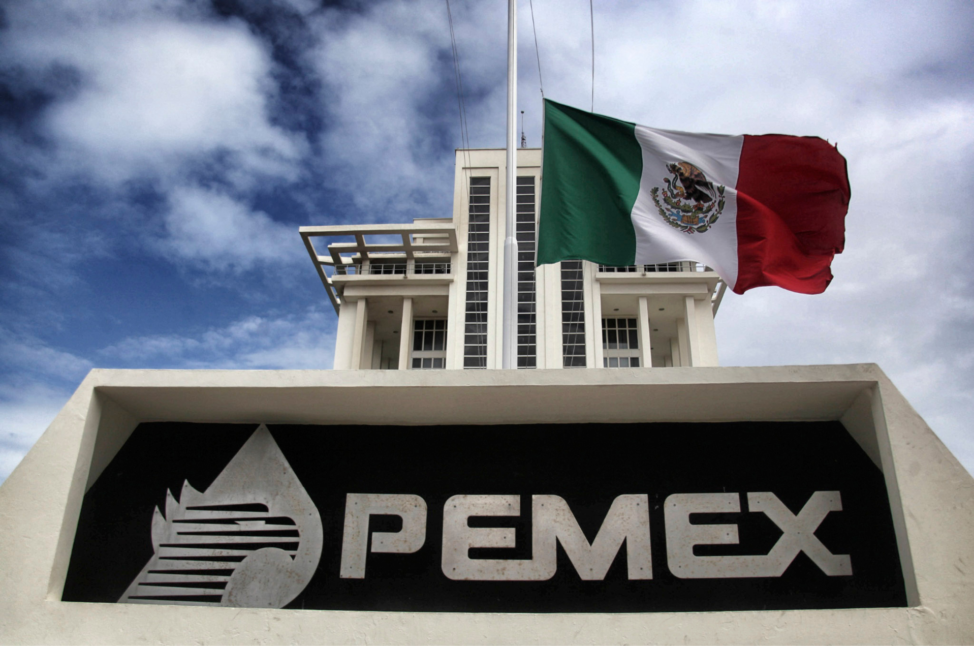 Pemex pierde 30,000 dólares diarios por cada buque detenido