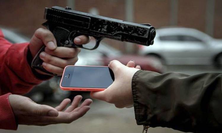 Con violencia, el 77% de los robos de celulares en la CDMX en enero