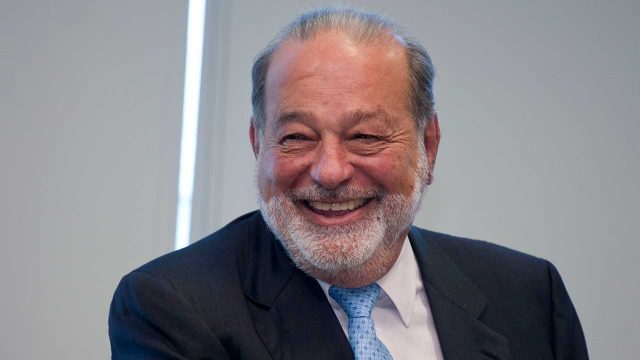Carlos Slim quiere retirarse en este sexenio, revela AMLO