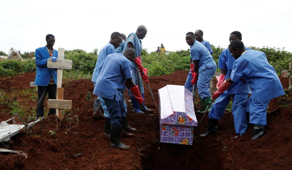 El ébola está fuera de control en el Congo y alcanza el millar de muertos