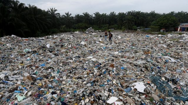 Convierten más de 5,000 toneladas de basura en bolsas ecológicas