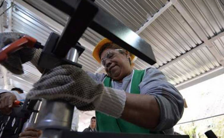 Producción industrial en México cae 2.1% durante mayo