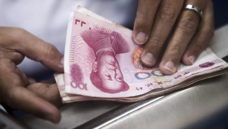China le da un nuevo significado al ‘lavado de dinero’; desinfectará billetes por el coronavirus