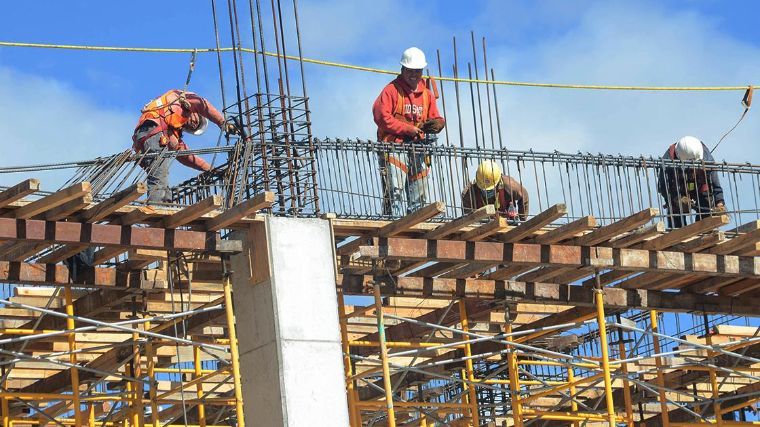 Industria mexicana cayó 1.8% en 2019; construcción no sale de los números rojos