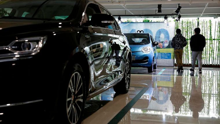 Ventas globales de autos caerán 2.5% este año por Covid-19: Moody’s