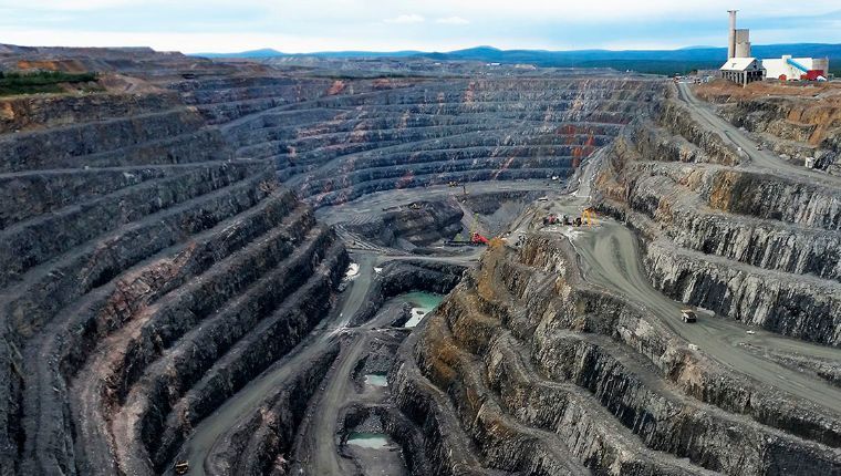 Canadá permite la actividad minera y México la detuvo