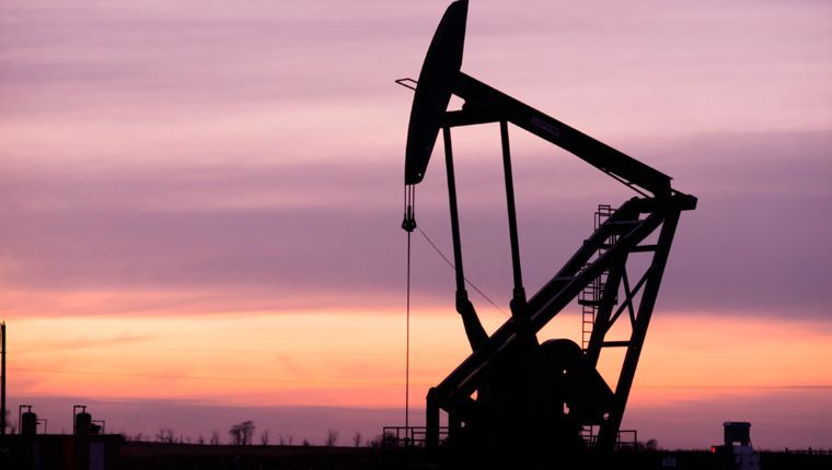 AMLO acordó reducir la producción de petróleo a 100,000 barriles por día