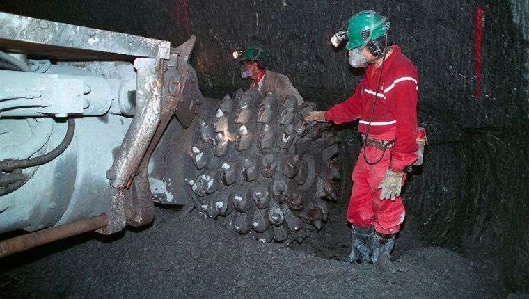 Fisco, retrasado en devolución de 1,000 millones de dólares de IVA a mineras