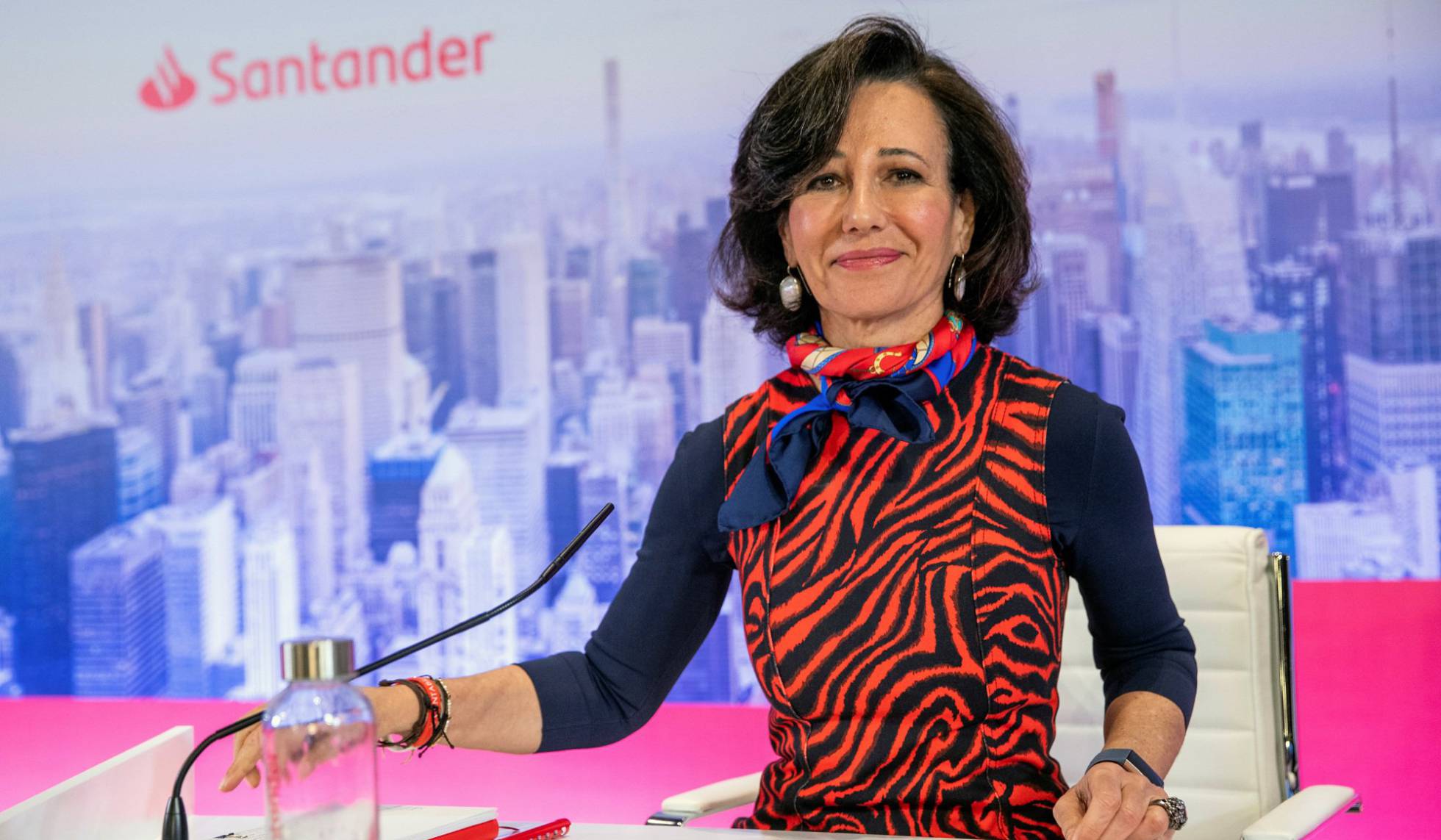 Santander lanza su nuevo producto estrella: una cuenta de tarifa plana