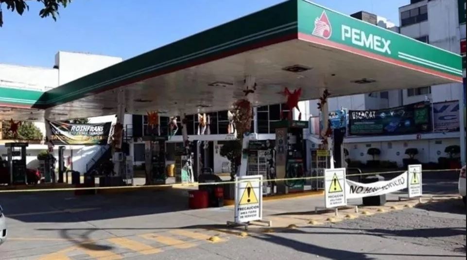 Gasolineros de México amenazan con plantón por nueva norma que hoy entra en vigor