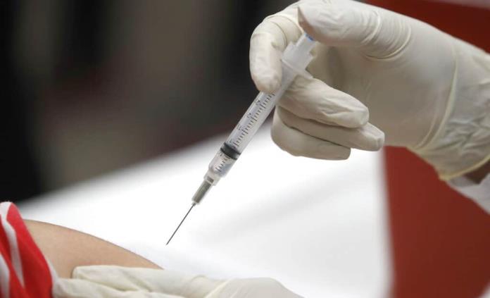 Salen primeras vacunas de Pfizer y México adquiriría hasta 34.4 millones de ellas