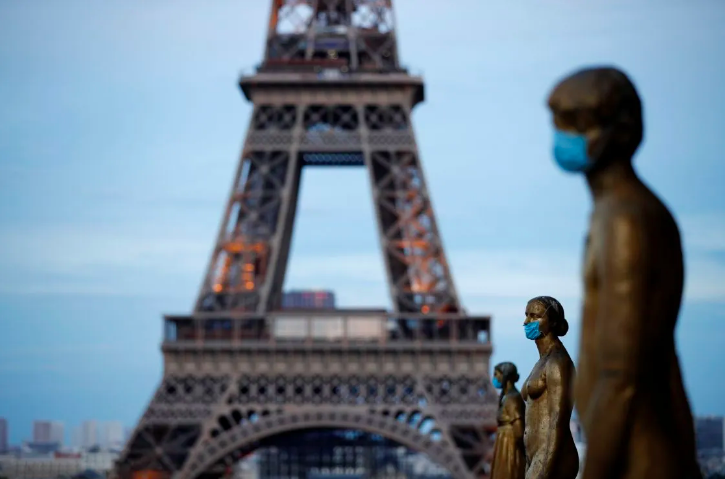 Francia prevé que segundo confinamiento será menos severo para su economía