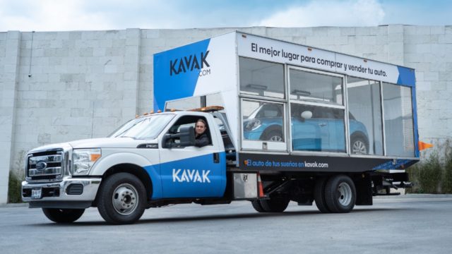 Kavak y Uber forman alianza para ofrecer autos seminuevos a conductores