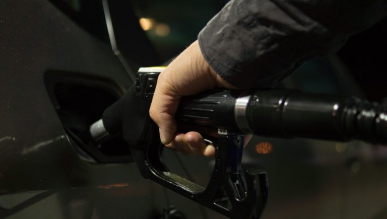 Noviembre arranca sin IEPS para gasolinas; ¿aumentarán de precio?