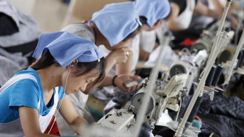 Mientras que Europa teme al desempleo, China ya no encuentra trabajadores ante el boom de sus fábricas