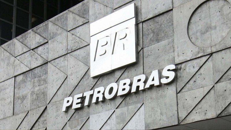 Jair Bolsonaro designa a general de la reserva para presidir Petrobras