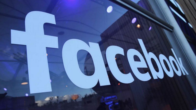 Facebook reporta la filtración de datos de 500 millones de usuarios
