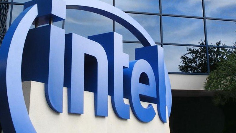 Intel podría producir chips para automóviles