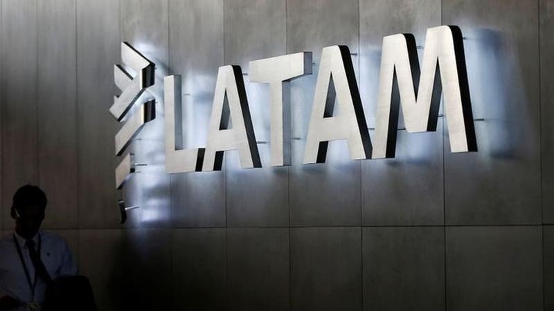 Restricciones fronterizas reducirán operaciones de LATAM Airlines