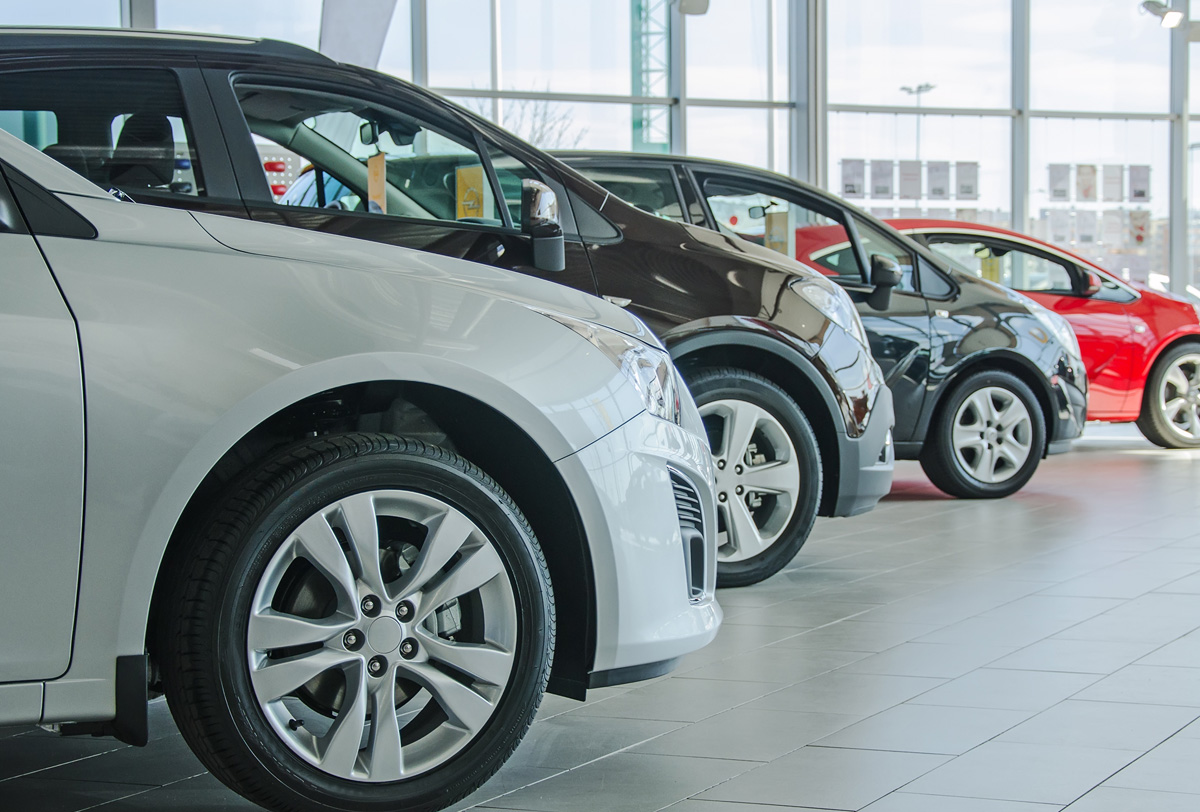 Aflojan las ventas de autos nuevos; se comercializaron 85,662 unidades en mayo