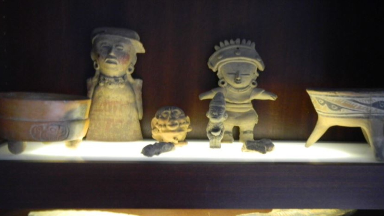 Subastan en Alemania piezas de arte prehispánico de México pese a denuncia del INAH