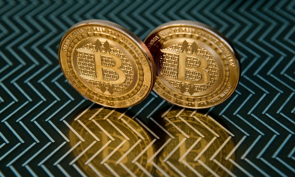 Bitcoin supera los 60,000 dólares por un tuit sobre un posible ETF en EU
