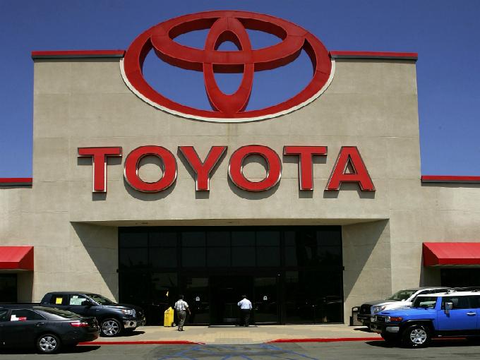 Toyota se encamina a electrificar sus automóviles para 2030