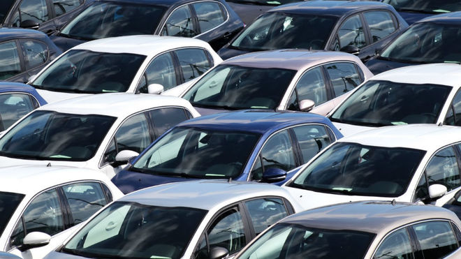 Ventas de vehículos nuevos en Europa registran caída histórica