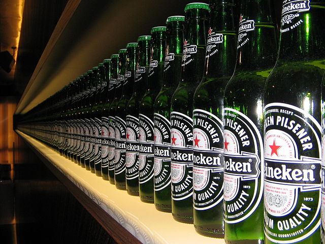 Heineken dejará de producir y vender cerveza en Rusia