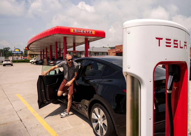 Nuevo León quiere ser el «BFF» de Tesla con carril exclusivo en puente fronterizo