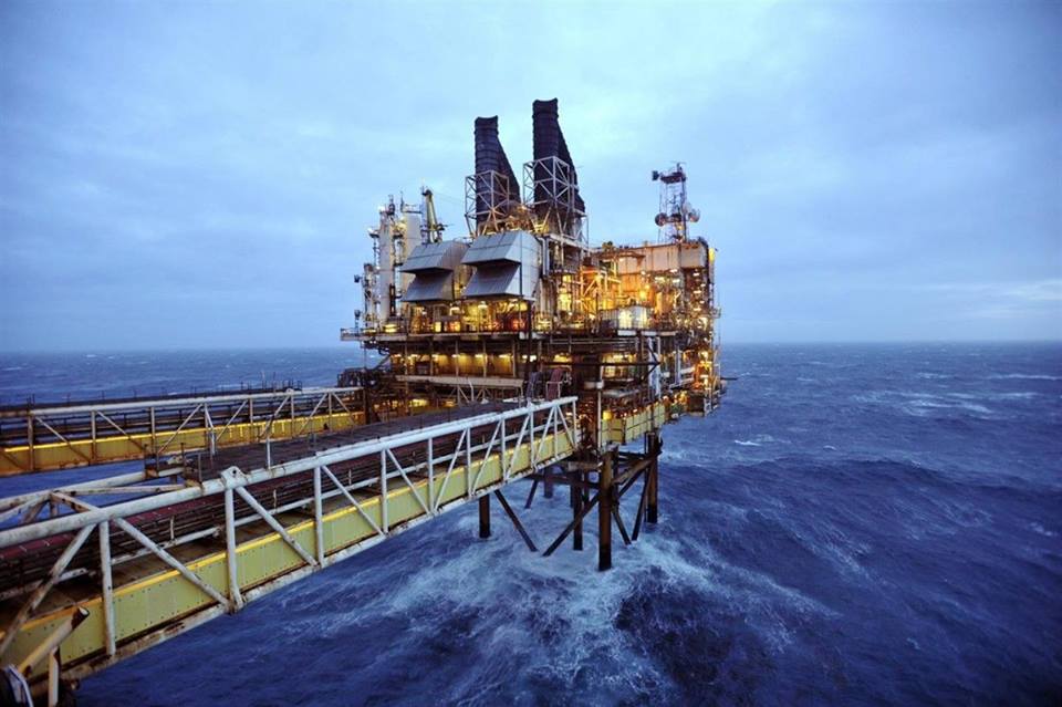 BP abandona campo petrolero marino frente a Campeche