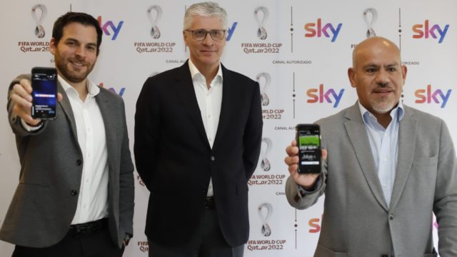 Sky ya ofrece telefonía celular en medio del reto por retener suscriptores