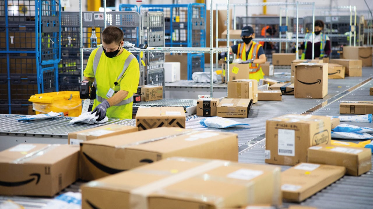 Amazon inicia el recorte de costos con despidos en equipos de dispositivos y servicios