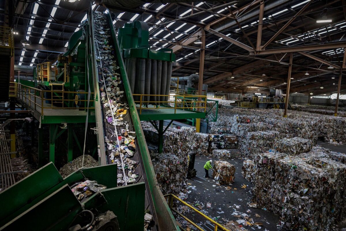 Industria del reciclaje de plástico: un negocio atractivo y rentable