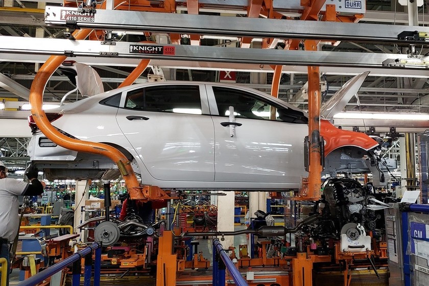 Industria automotriz aceleró su recuperación en mayo