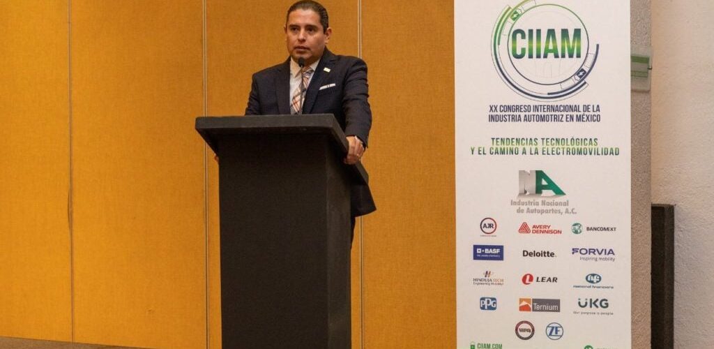 Alberto Bustamante deja la dirección de la Industria Nacional de Autopartes