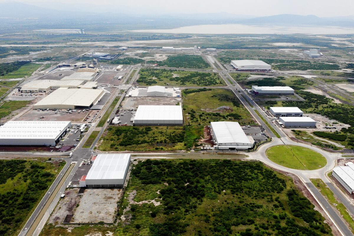 IP y autoridades de Jalisco buscan soluciones para abastecer de energía a parques industriales