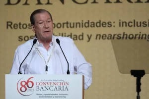 Analiza  el presidente de la Asociación de Bancos de México hacer  una Convención Bancaria 2024 en Acapulco