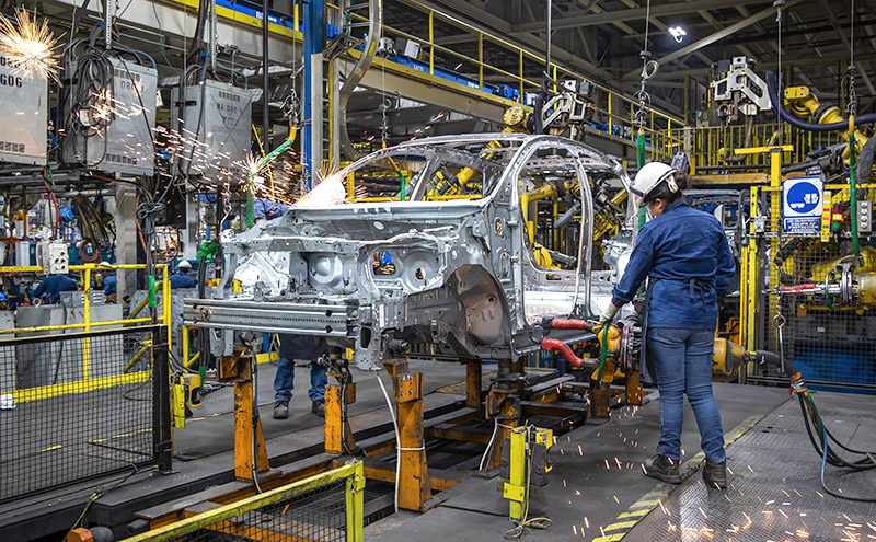 Pronostican inversión de al menos 15 mil mdd en industria de autopartes de México