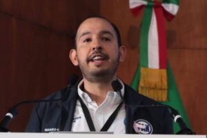 Marko Cortés pide al INE y TEPJF eliminar tiempos oficiales de Andrés Manuel