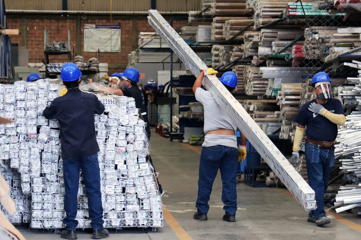 La confianza empresarial de la industria de manufacturas avanza en México