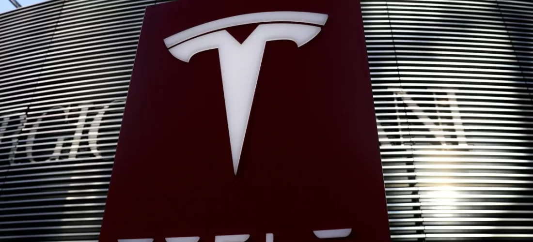 Tesla advierte fuerte desaceleración en volumen de autos